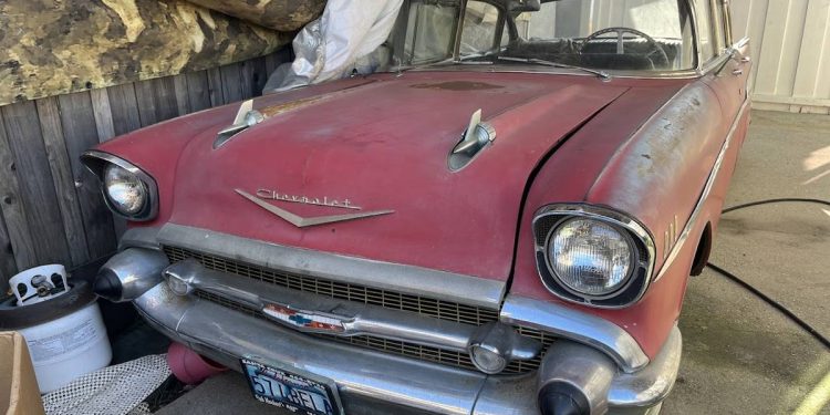 1957 Chevrolet Bel Air (13)