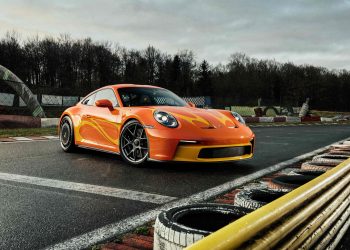 Porsche 911 ST Camel GT (11)