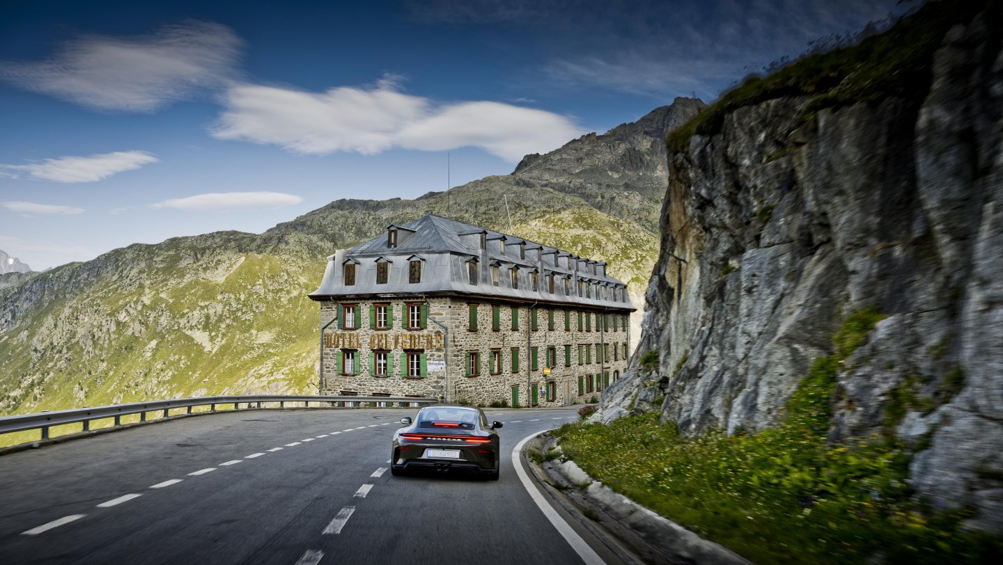 Porsche 911 GT3 Bergsport Has a Manual Gearbox, 100-Car Production Run and a Very Specific Mission 24 Porsche 911 GT3 Bergsport (10)